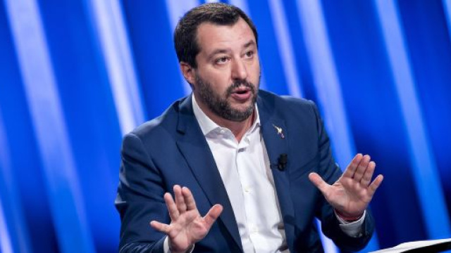 Pensioni, Salvini annuncia 'battaglia in Parlamento su Quota 100'