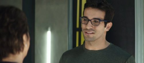 Z&eacute; H&eacute;lio e Beatriz selar&atilde;o seu amor. (Reprodu&ccedil;&atilde;o/Rede Globo)