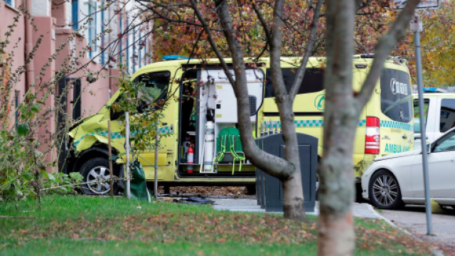 Oslo, uomo armato ruba ambulanza e travolge i passanti