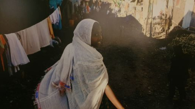 foto di donna dell'artista Michael Tsegaye