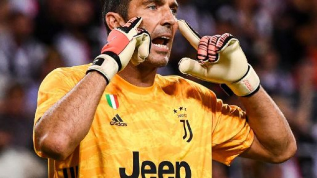 Buffon su de Ligt: 'In questo momento sembra abbia la nuvola di Fantozzi sulla testa'
