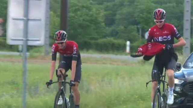 Chris Froome poco prima della caduta dello scorso giugno