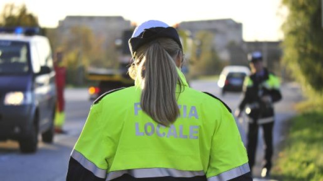 Lecce: auto rimane schiacciata sotto ad un tir (foto repertorio)