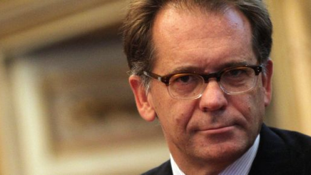 Alessandro Cecchi Paone lascia lo studio di Pomeriggio 5