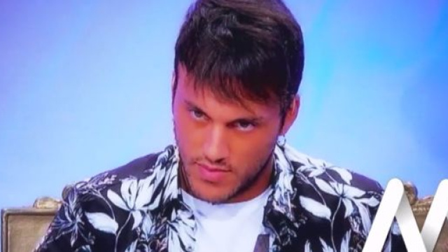 Uomini e Donne, Giulio contro Giovanna: 'Tu finta nei miei confronti'