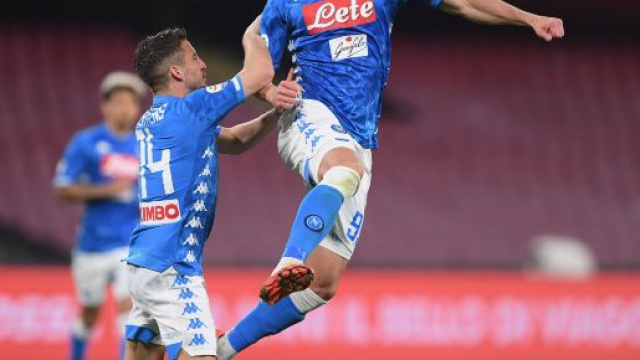 Napoli-Atalanta: il rigore sul Llorente finisce in Parlamento