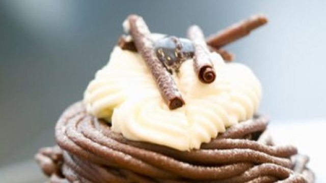 Le castagne usate per la ricetta del Montblanc sono fonte di vitamine, sali minerali, fibre, carboidrati complessi e proteine. (Canca)