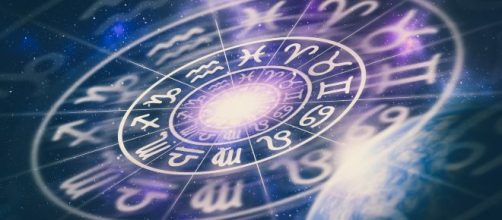 Os astros revelam como ser&aacute; a segunda-feira para cada signo, com conselhos pr&aacute;ticos. (Arquivo Blasting News)