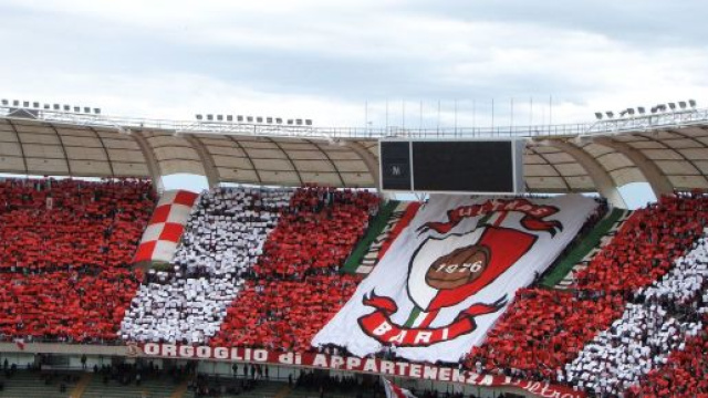 Il Bari vanta il pubblico pi&ugrave; numeroso della serie C. Foto- rivistaundici.com