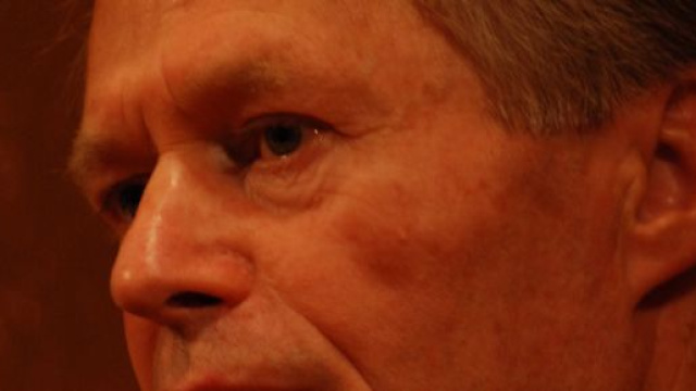 L'auteur en conf&eacute;rence de presse