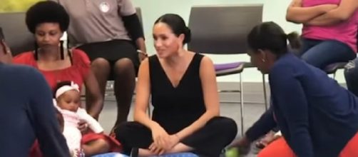 Meghan Markle visits mothers2mothers in South Africa Royal Tour. Image source/Hello YouTube video]