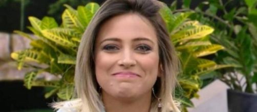 Tati Dias, participante de 'A Fazenda', provocou a peoa eliminada. (Reprodu&ccedil;&atilde;o/Record TV)