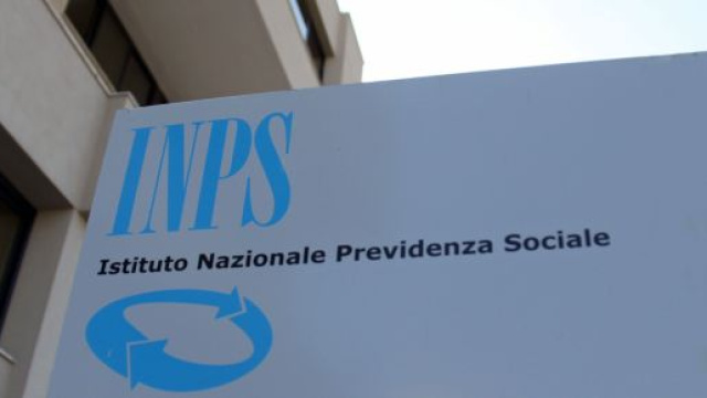 Pensioni anticipate: lavoratore del 1955 escluso da quota 100 pu&ograve; optare uscita a 64 anni.