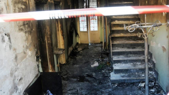 Milano, arrestato per aver appiccato l'incendio che uccise le due sorelle
