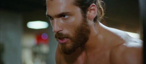As&iacute; es Kan Yaman, el actor protagonista de Erkenci Kus (P&aacute;jaro So&ntilde;ador).