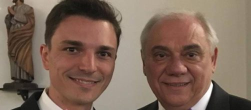 Diego Esteves acrescenta sobrenome do pai em seu nome art&iacute;stico. Reprodu&ccedil;&atilde;o/Youtube