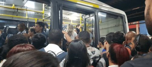 Mulher fixou resid&ecirc;ncia no ponto 712, no Rio de Janeiro. (Arquivo Blasting News)