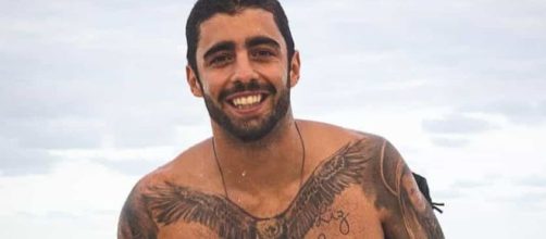 Pedro Scooby sofre acidente durante campeonato de surf em Portugal. (Arquivo Blasting News)