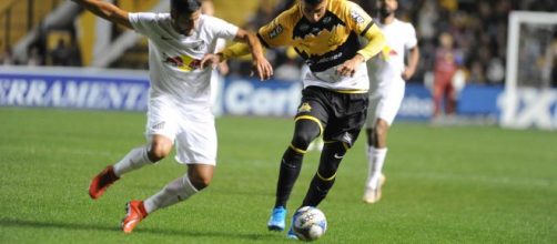 Jogo pode valer o t&iacute;tulo ao Massa Bruta (arquivo Blasting News).