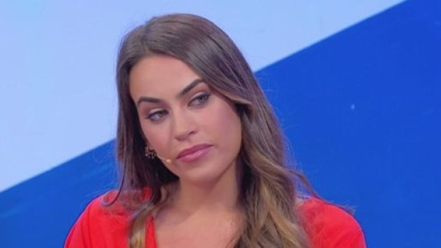 Spoiler Uomini e donne del 15 novembre: Veronica dice 'no' ad Alessandro e ne prende il suo posto