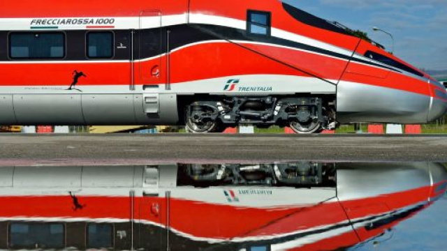 Trenitalia cerca personale di bordo, agenti di vendita e assistenza e addetti alla manutenzione dei mezzi - foto di nikkei.com