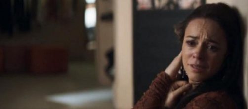 Vivi ser&aacute; algemada por Camilo, que tenta abuso. (Reprodu&ccedil;&atilde;o/ TV Globo)