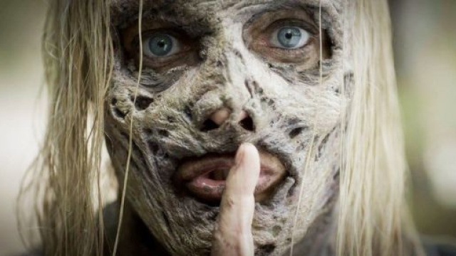 Mid season Finale The Walking Dead: chi &egrave; l'infiltrato ad Alexandria