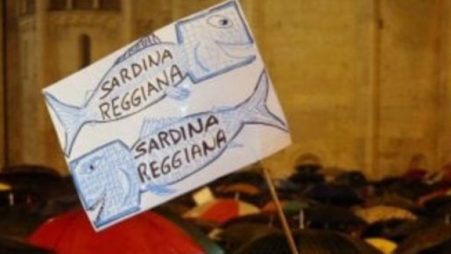 Movimento delle "sardine" in piazza