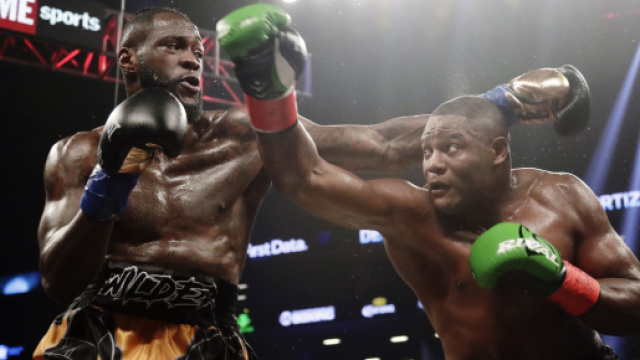 Deontay Wilder e Luis Ortiz sul ring del Barclays Center a marzo dell'anno scorso