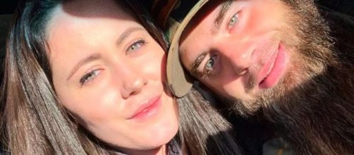 Jenelle Evans poses with David Eason before announcing divorce. [Photo via Instagram]