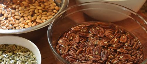 Las semillas y frutos secos contienen muchos beneficios.