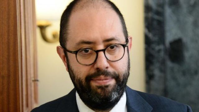 Pensioni anticipate, Nannicini: 'Uscita a 62 anni per Ape social, precoci e quota 92'.
