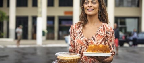 Maria da Paz j&aacute; avisa para o telespectador para preparar um bolo e acompanhar o cap&iacute;tulo com mais dura&ccedil;&atilde;o. (Arquivo Blasting News)