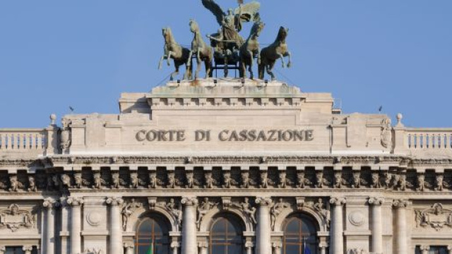 Patteggiamento fiscale solo dopo pagamento del debito tributario