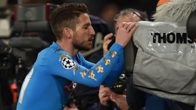 L'Inter punta Dries Mertens per giugno