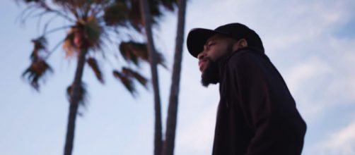 TSM Daequan seeking some help for his girl. [Image source: TSM/YouTube]