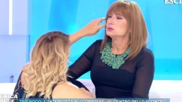 A Domenica Live, ieri il chiarimento tra Barbara D'Urso e Vladimir Luxuria dopo il feroce attacco di Vittorio Sgarbi alla seconda.