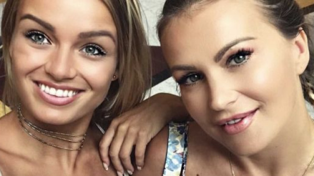 Live non &egrave; la d&rsquo;Urso, Mercedesz Henger: 'Riccardo Schicchi non &egrave; il mio padre biologico'