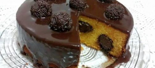 Bolo de cenoura recheado com brigadeiros &eacute; uma boa op&ccedil;&atilde;o de receita. (Arquivo Blasting News)