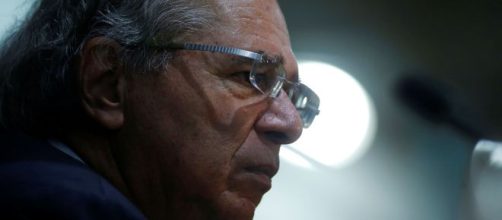 N&atilde;o se assustem se algu&eacute;m pedir o AI-5', diz Guedes. (Arquivo Blasting News)