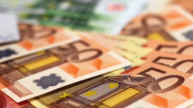 Bollo auto e imprese 'mordi e fuggi': in Manovra pi&ugrave; controlli e banca dati anti-evasori.