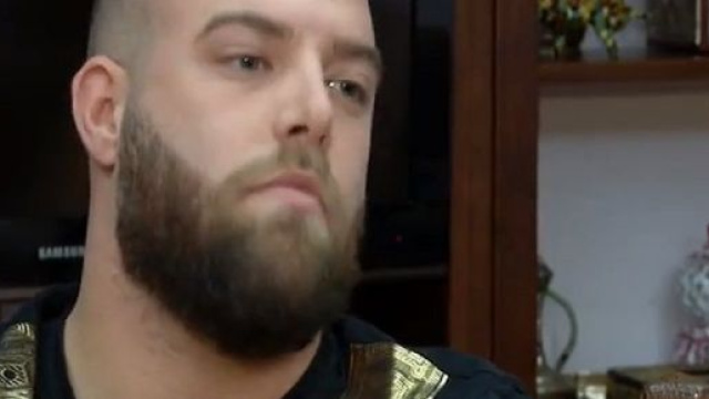 Non &egrave; L'Arena, il cantante neomelodico Anthony Ilardo considera la camorra una scelta di vita da rispettare.