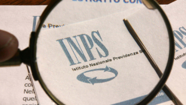 Rischio sospensione per le pensioni Quota 100, al via i controlli Inps