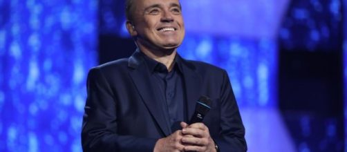 "Canta Comigo" com Gugu: Record confirma exibi&ccedil;&atilde;o das finais do programa como homenagem. (Arquivo Blasting News)