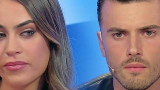Anticipazioni Uomini e Donne: Veronica vuole lasciare perch&eacute; pensa ancora ad Alessandro Zarino.
