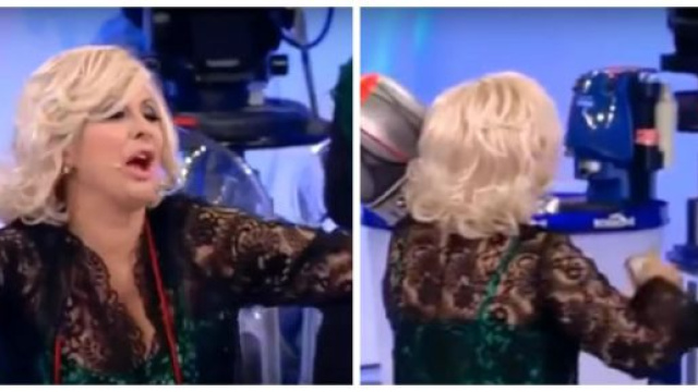 Uomini e donne: la provocazione di Tina Cipollari a Gemma si sposta nei social network