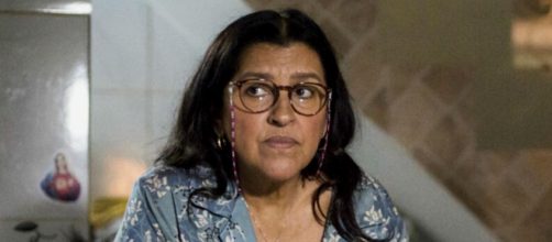 'Amor de M&atilde;e': A m&atilde;e de Magno quer saber o paradeiro do filho que sumiu. (Reprodu&ccedil;&atilde;o/Record TV)