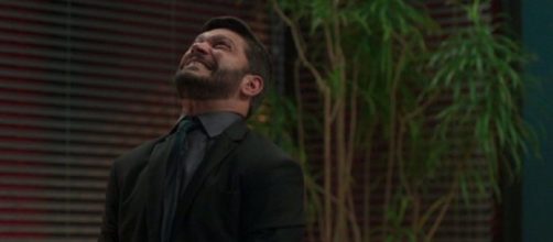 Diogo perde o controle em 'Bom Sucesso'. (Reprodu&ccedil;&atilde;o/TV Globo)