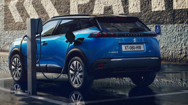 2020 Peugeot 2008 Debuts With Bold SUV Looks And An EV Option - motor1.com