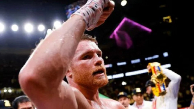 Canelo fulmina Kovalev nel penultimo round e si prende anche il titolo dei mediomassimi